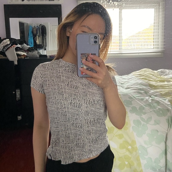 Xs Urban Outfitters Cute Abstract Polka Dot TShirt - Picture 3 of 3